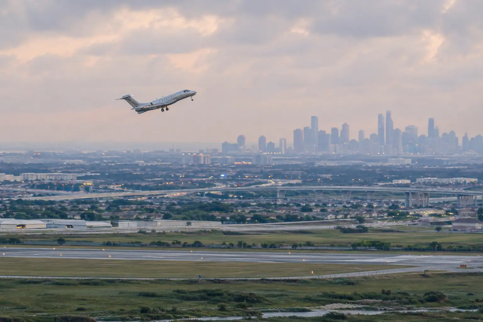 Private jet Houston to Tampa